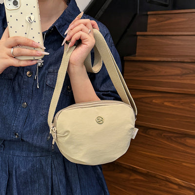 2026 spring lightweight solid color small bag women's minimalist waterproof oxford cloth crossbody bag nylon small square bag for outings