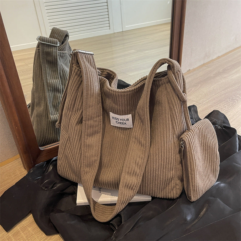 Autumn and winter new retro suede bucket bag large capacity Korean version versatile casual shoulder bag commuter messenger bag
