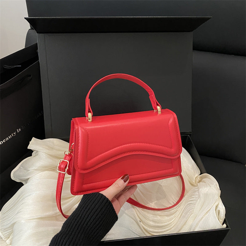 Cross-border simple and fashionable small square bag, personalized and beautiful handbag, spring 2025 new shoulder bag, commuter messenger bag