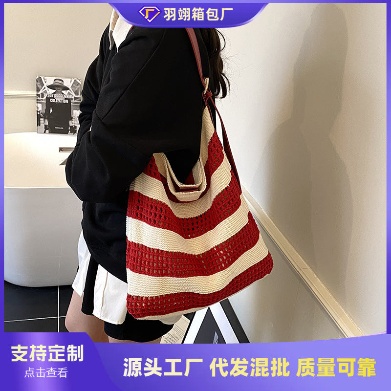 Foreign order Lazy wind knitted bag women's 2025 new commuter striped shoulder bag large capacity messenger bag tote bag