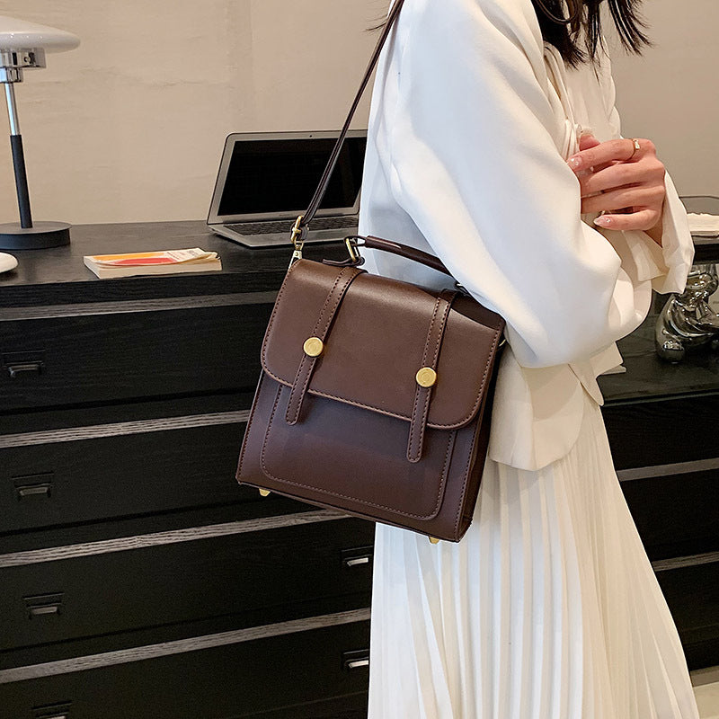 Foreign trade British style backpack women's 2023 new trendy summer retro multifunctional messenger bag casual small backpack