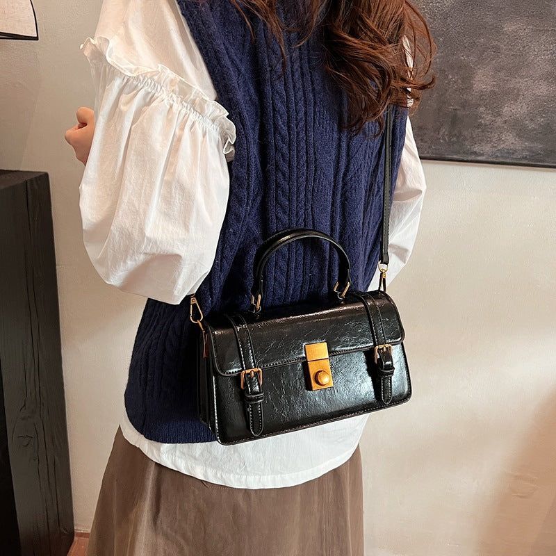 Cross-border retro handbag women's premium shoulder bag 2025 new contrasting color small square bag versatile simple messenger bag
