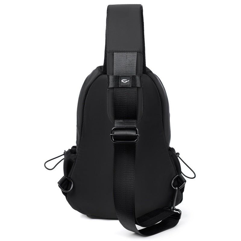 Customized, breast bag men's simple and fashionable commuter shoulder bag usb charging leisure sports messenger bag printable logo