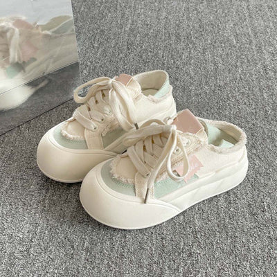2026 new summer/autumn two-wear slip-on chunky sole canvas sneakers - women's student style, white shoes, versatile bread shoes