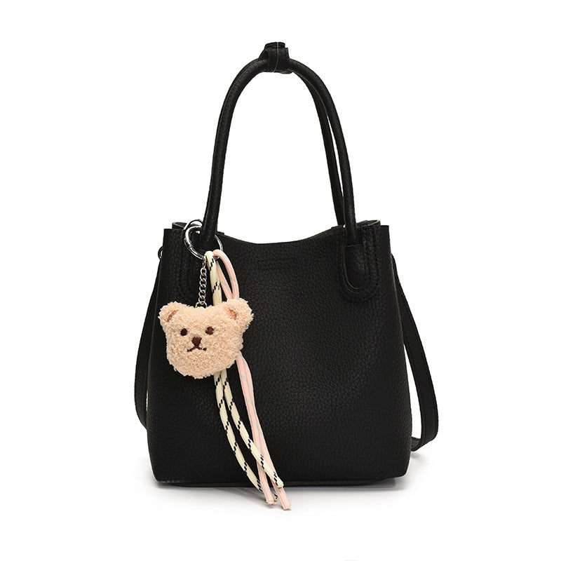 Casual fashion shoulder bag  new high-end simple commuter messenger bag Korean version niche versatile handbag