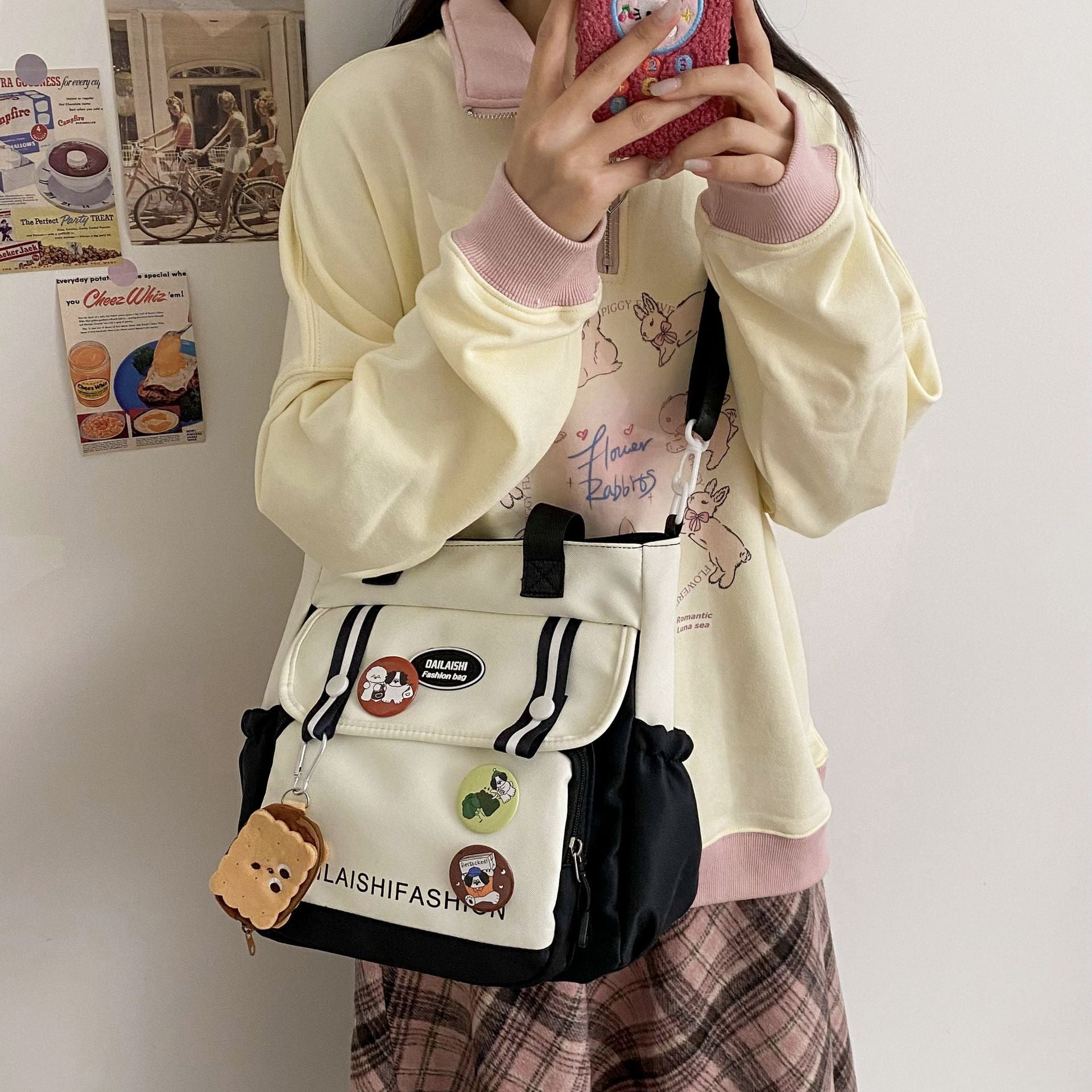 New large-capacity contrasting color handbag female cute girl shoulder messenger bag college student class tutoring bag