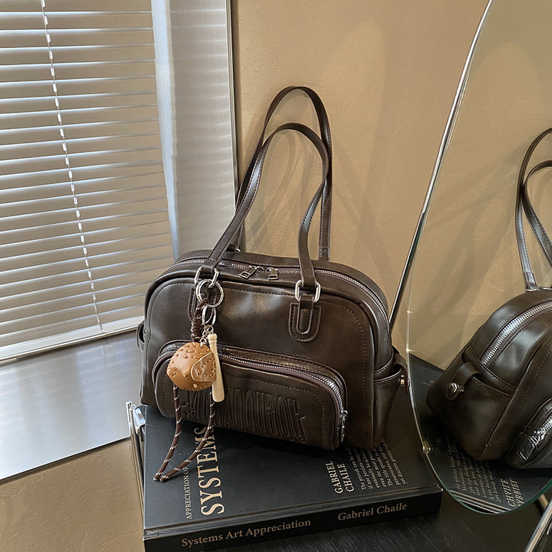 2025 new fashion trend light retro baseball bag women's shoulder handbag large capacity