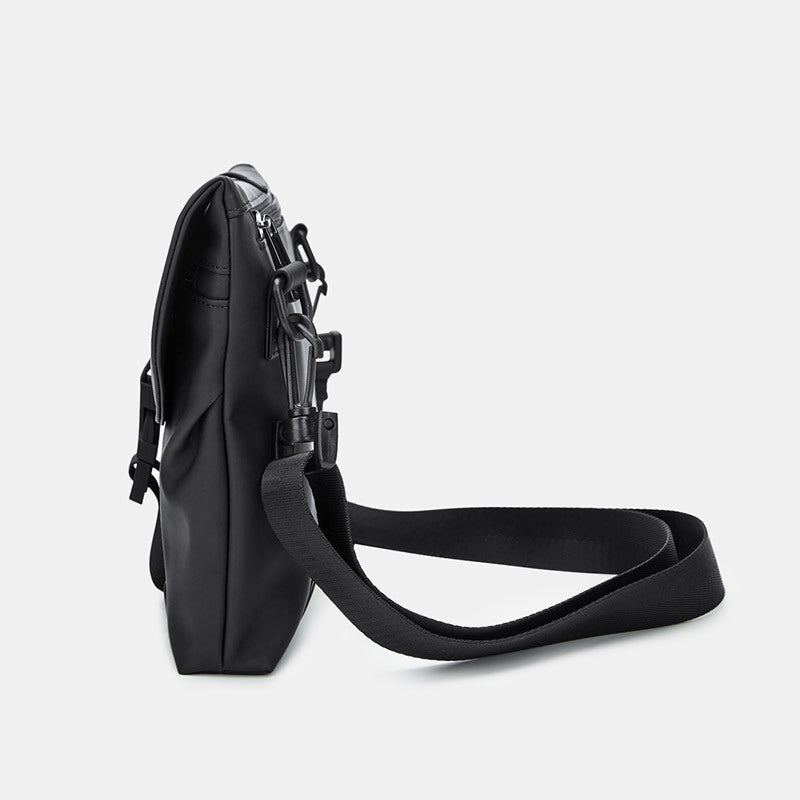 Emperor Paul Men's Shoulder Bag Business Casual Men's Crossbody Bag Versatile Anti-splashing Breast Bag Commuter Men's Bag