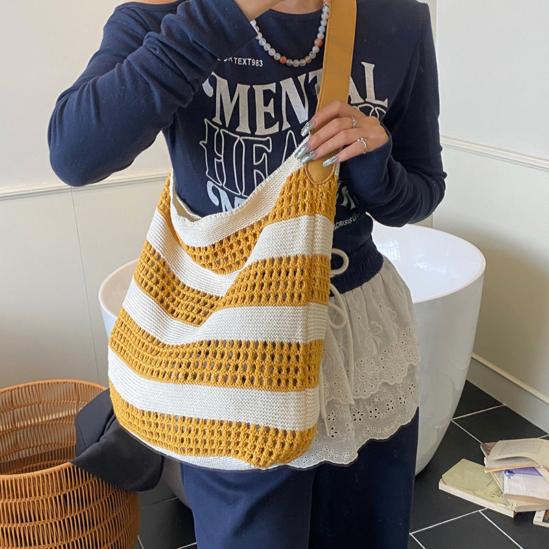 Foreign order Lazy wind knitted bag women's 2025 new commuter striped shoulder bag large capacity messenger bag tote bag