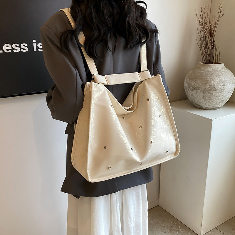 Crushed ice love large capacity tote bag women's new niche design shoulder messenger bag commuter backpack