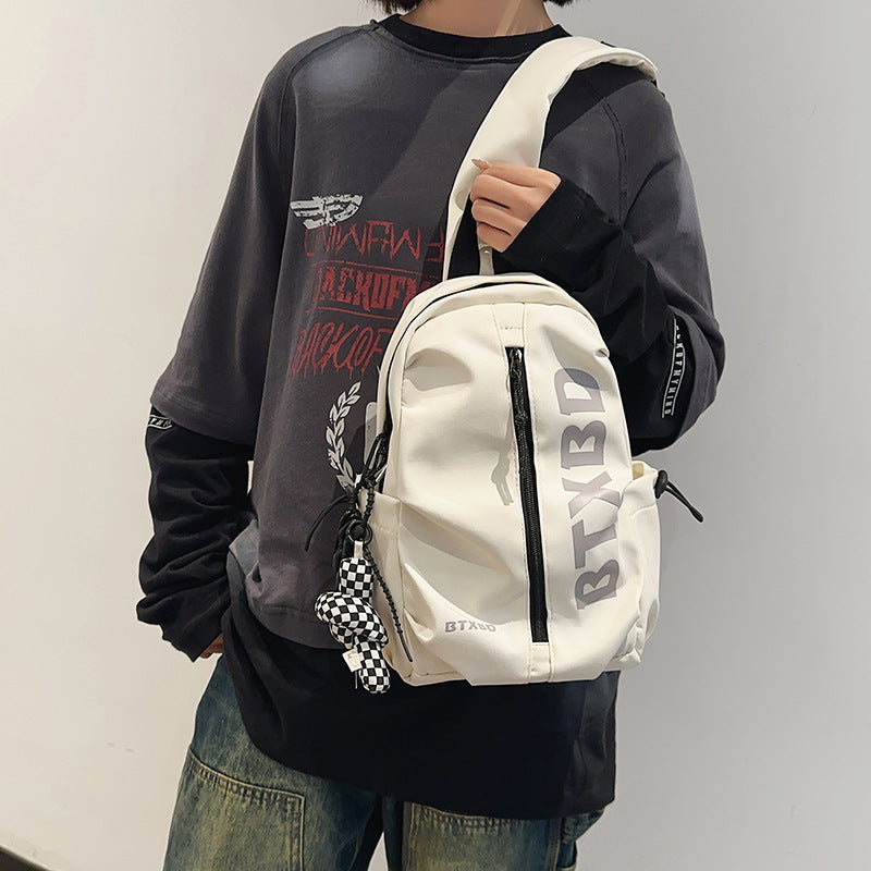 Cross-border  fashion breast bag 2025 new tooling portable shoulder bag trendy casual light couple messenger bag