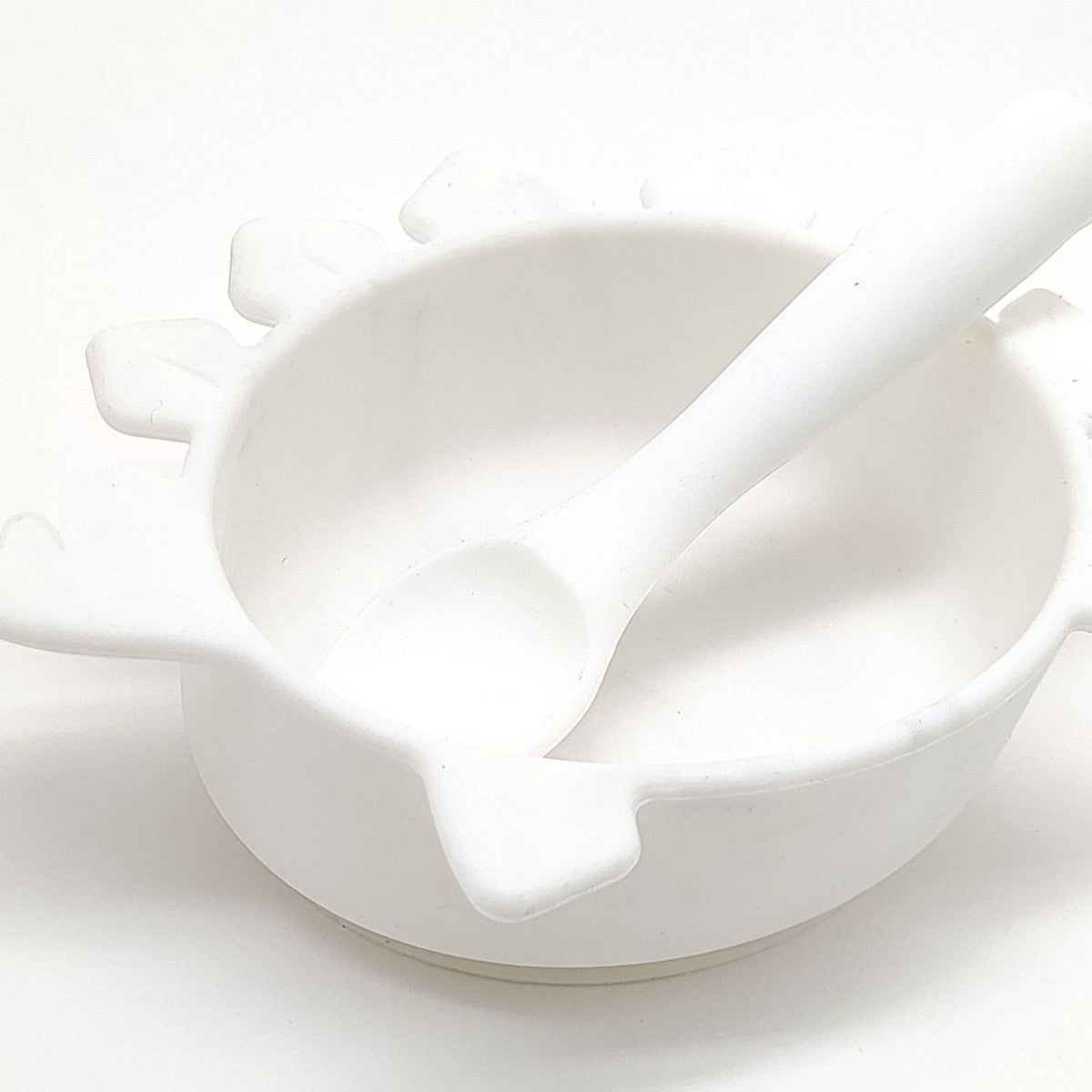 Cross-border hot-selling silicone dinosaur bowls and spoons, Mengqu non-slip tableware two-piece set, baby complementary food silicone bowls and spoons wholesale