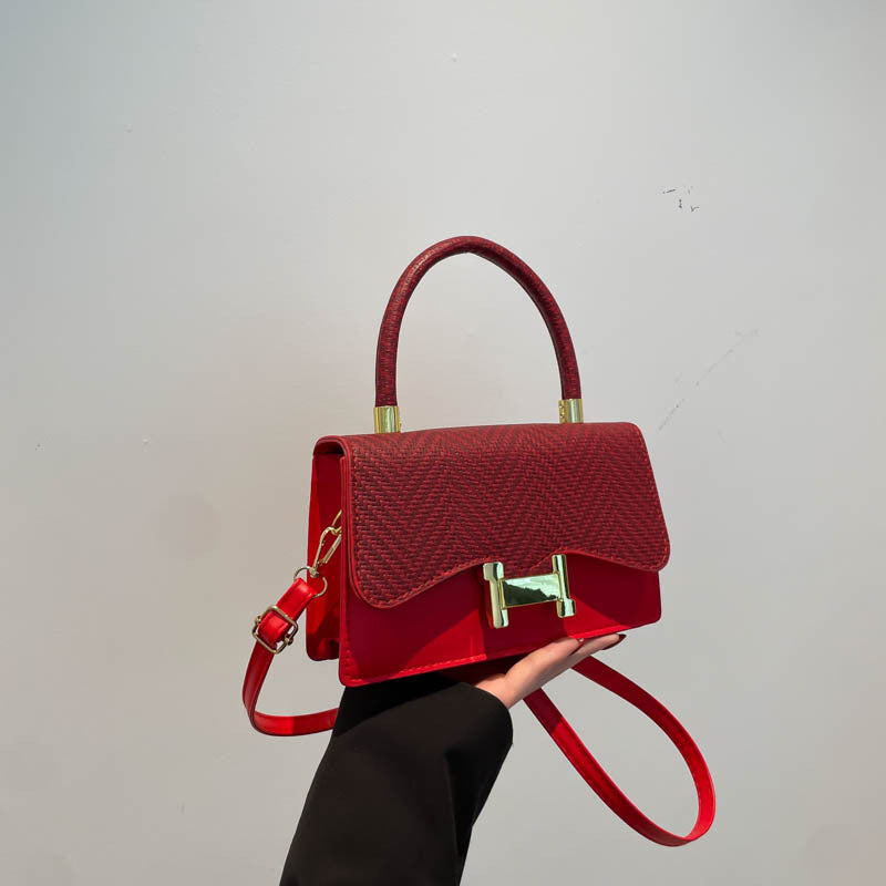 Casual simple portable small square bag women's 2025 summer new trend fashion shoulder bag niche retro messenger bag