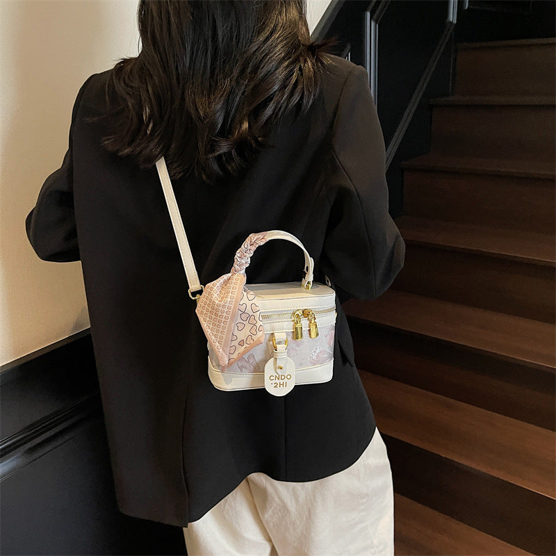 Bag Women's 2025 New Popular Handbag Cosmetic Box Bag High Texture Fashion Shoulder Bag Commuter Messenger Bag