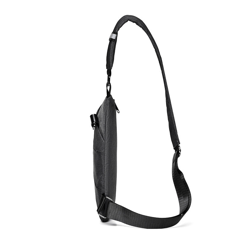 New fashion outdoor sports breast bag trendy men's commuting shoulder bag large capacity multi-layer portable messenger bag