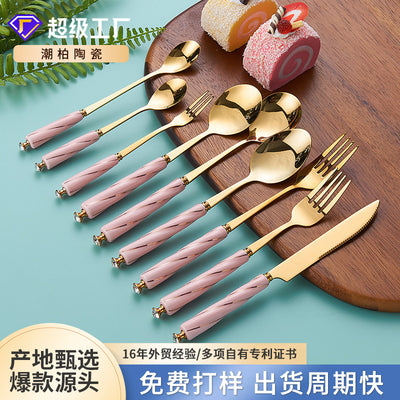 Customized western dinnerware set: thickened steak knife, fork, and spoon set with custom designs. wholesale stainless steel cutlery for hotels