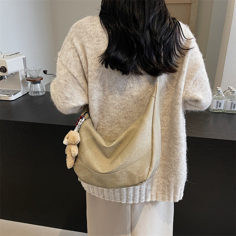 Autumn new large-capacity lazy wind commuter bag casual shoulder bag high texture pendant messenger bag tote bag