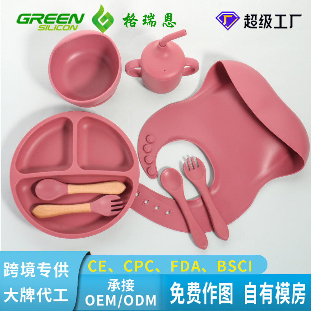 Cross-border children's silicone plate set Baby complementary food grid plate Love plate Maternal and infant feeding tableware set