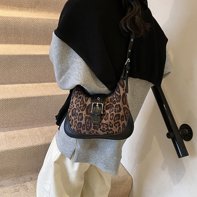 New retro niche design shoulder messenger bag women's fashion leopard print high temperament casual versatile magnetic buckle bag