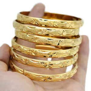 Wholesale cross-border 8mm vietnamese sand gold buckle open car flower bracelet vacuum electroplating color-preserving women's fashion jewelry