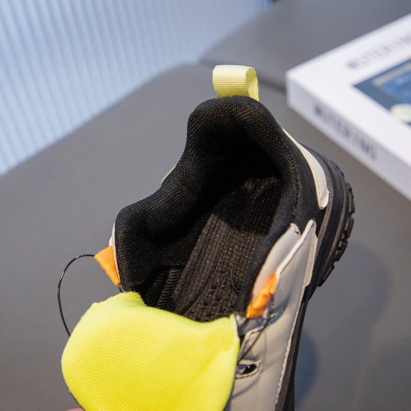 Children's sports shoes 2025 autumn new soft-soled non-slip mesh casual shoes medium and old children's versatile dad shoes