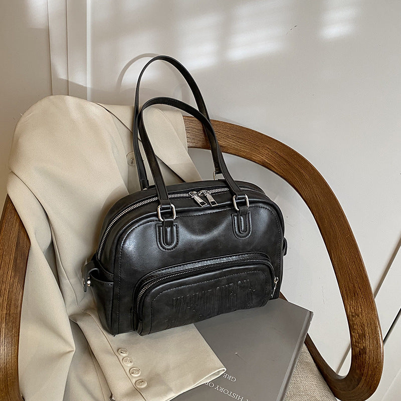 2025 new fashion trend light retro baseball bag women's shoulder handbag large capacity