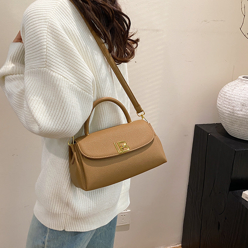 Fashion pillow bag Internet celebrity flip portable shoulder messenger small square bag new commuter casual versatile shoulder bag women