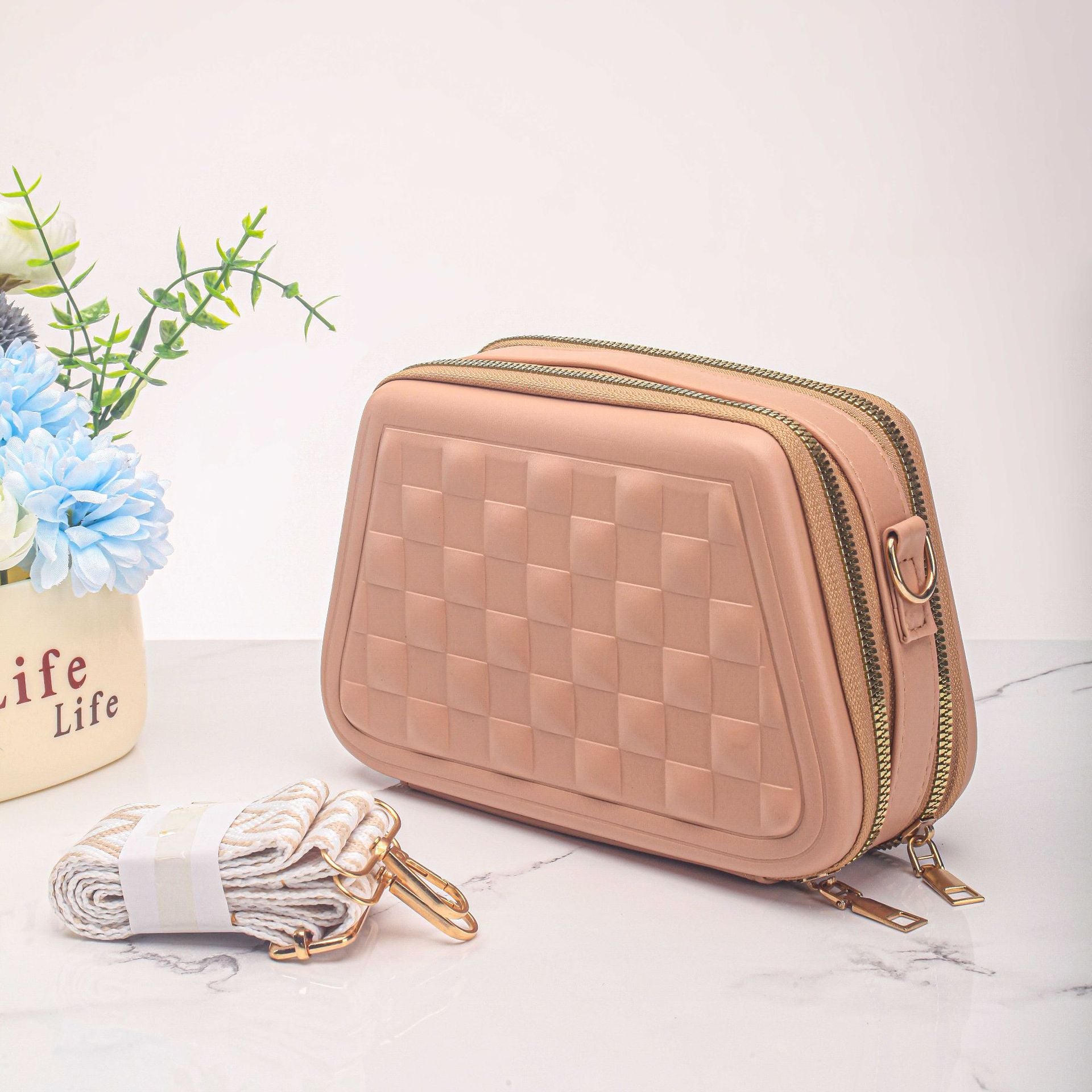 Customized small bag women's 2025 new trendy fashion portable box cosmetic bag square shoulder messenger bag women's bag