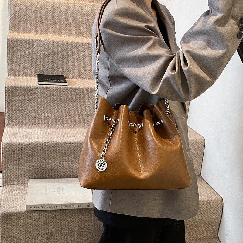 Soft leather handbag 2025 new women's bag simple retro small leather bag fashion cosmetic bag solid color chain diagonal backpack