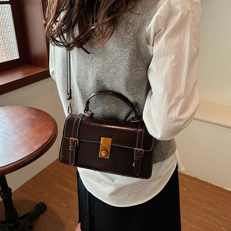 Cross-border retro handbag women's premium shoulder bag 2025 new contrasting color small square bag versatile simple messenger bag