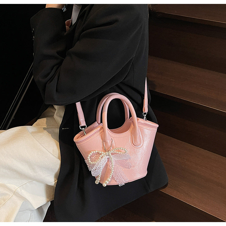 Cross-border texture contrasting handbag bag 2025 new fashionable versatile foreign gas bucket bag casual simple messenger bag