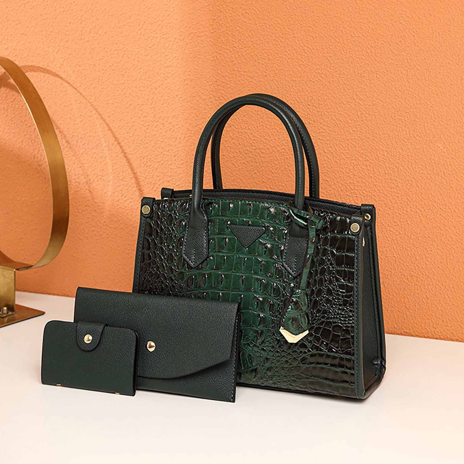 European and American retro new fashion shoulder bag urban simple large-capacity handbag crocodile pattern women's messenger bag