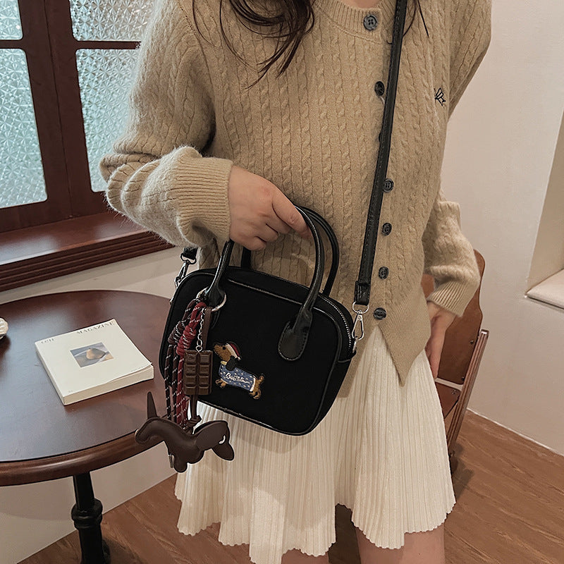 Cross-border hand carry fashion versatile bag women's 2025 new trend leisure bag high-end niche design shoulder bag