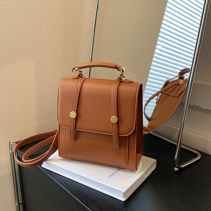 Foreign trade British style backpack women's 2023 new trendy summer retro multifunctional messenger bag casual small backpack