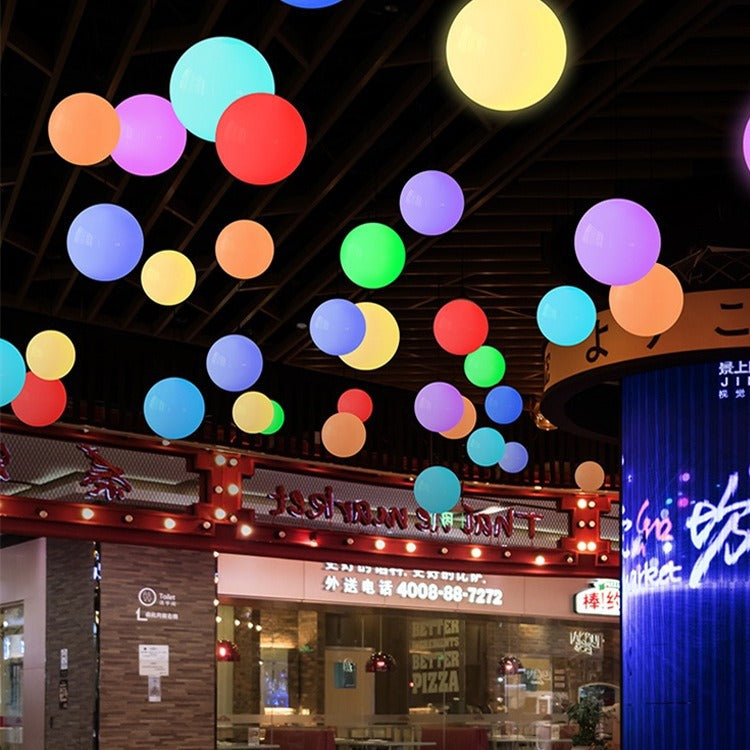 White ball lamp clothing milk tea toy restaurant store shopping mall chandelier exhibition hall wedding chandelier white spherical crane