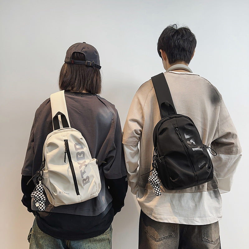 Cross-border  fashion breast bag 2025 new tooling portable shoulder bag trendy casual light couple messenger bag