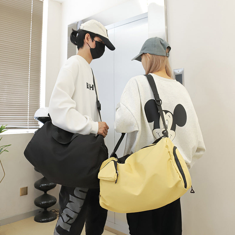 New fashion sports fitness bag training bag simple versatile shoulder messenger bag large capacity travel bag