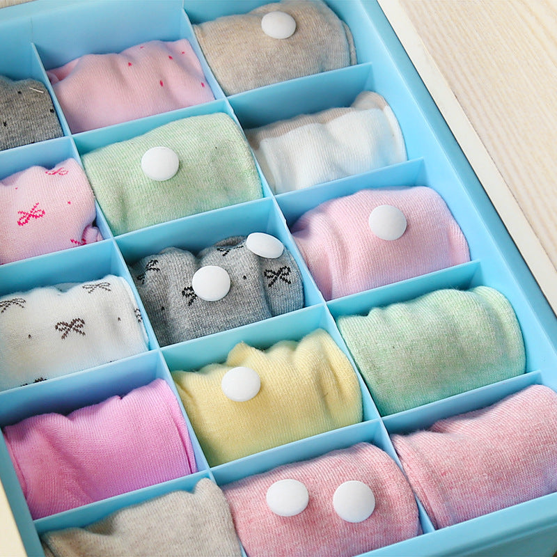 20 pcs odorless mothballs household wardrobe insect repellent clothing aromatic sanitary balls insect-proof, moisture-proof and mildew-proof camphor balls