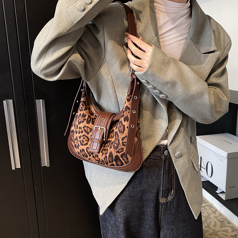 New retro niche design shoulder messenger bag women's fashion leopard print high temperament casual versatile magnetic buckle bag