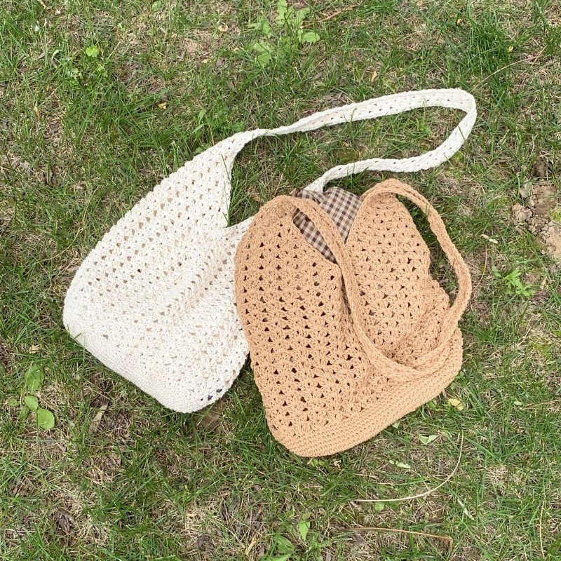 New fashionable solid color knitted hollow large-capacity shoulder bag Korean handmade tote bag holiday wind beach women's bag