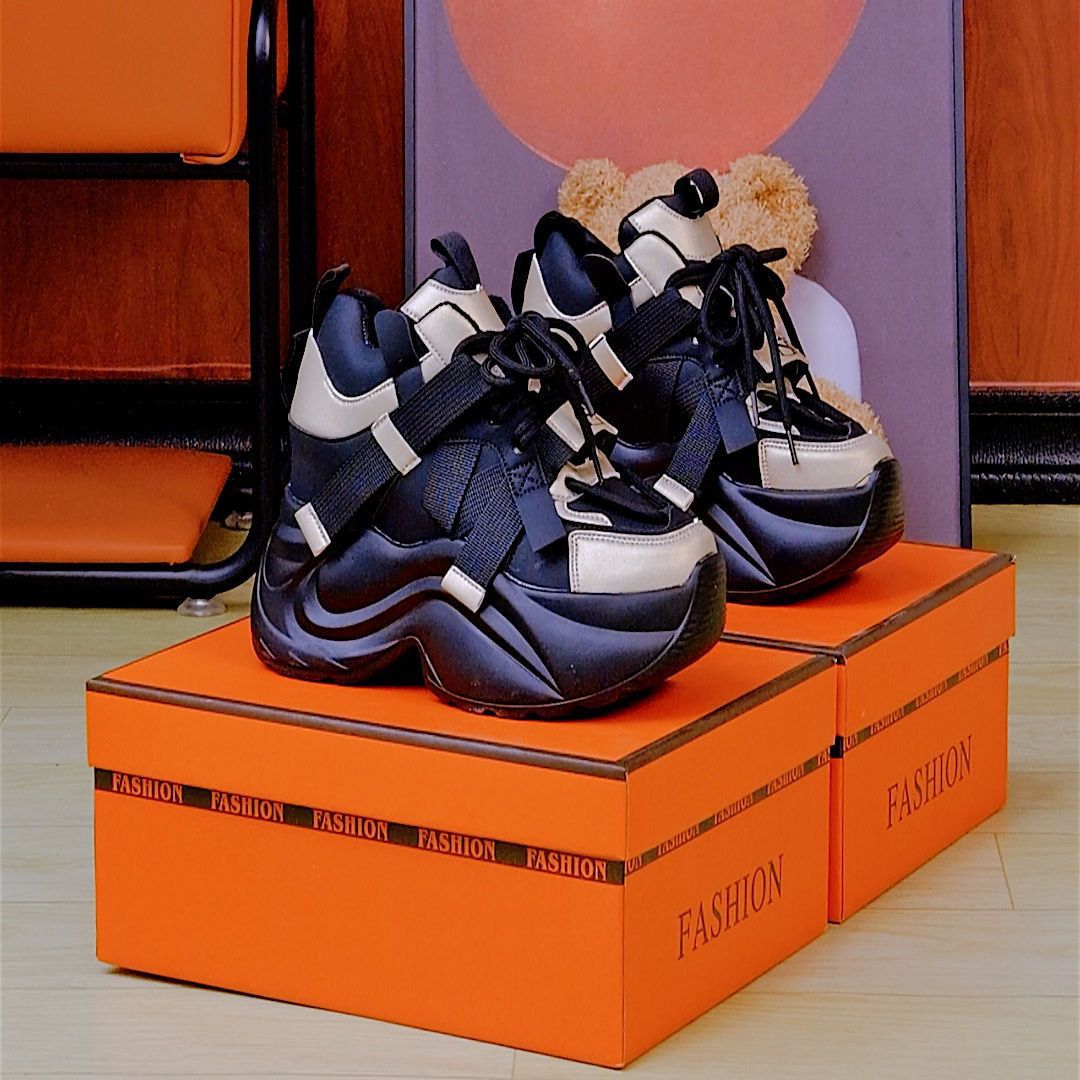 Fried street platform dad shoes women's ins tide 202 autumn and winter new velvet super fire inner height increase 11cm casual sports shoes