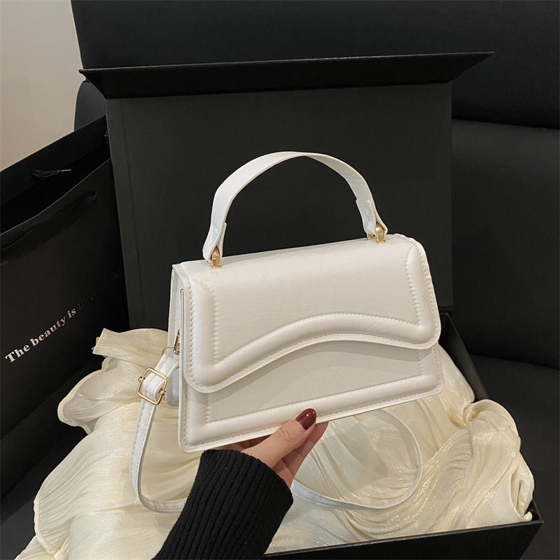 Cross-border simple and fashionable small square bag, personalized and beautiful handbag, spring 2025 new shoulder bag, commuter messenger bag