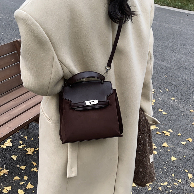 Cross-border retro messenger bag British premium sense bag 2025 new commuter student bag shoulder portable small square bag