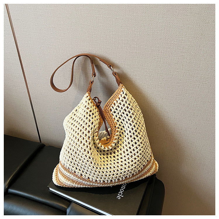 Cross-border trendy fashion hollow straw woven underarm bag women's 2025 summer simple temperament large capacity casual shoulder bag