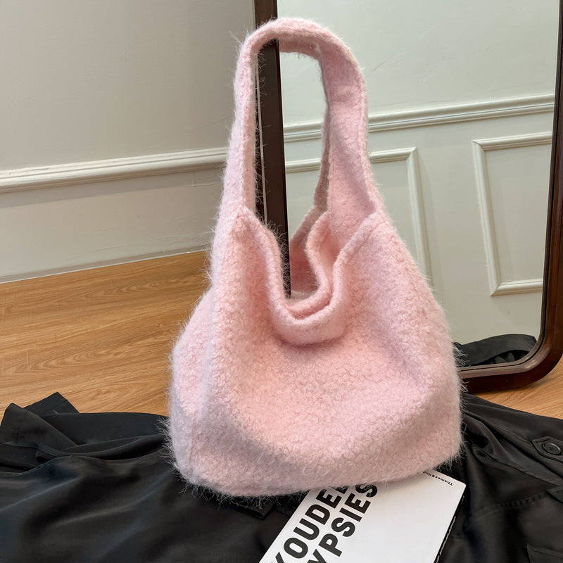 New commuter retro lazy wind Internet celebrities ins large capacity personality niche woolen single shoulder underarm tote bag