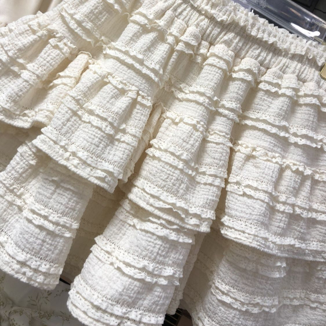 2025 summer large size fat mm ballet fluffy short skirt women's high waist design sense lace lace cake skirt