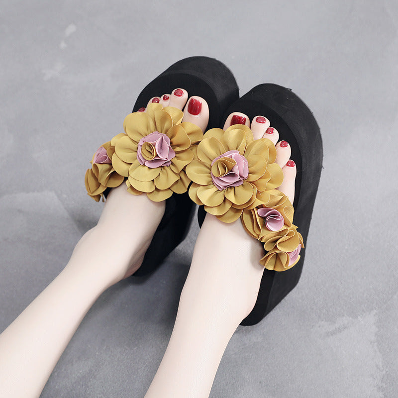 2026 summer wedge heel fashion anti-slip outdoor flip-flops women's beach vacation sandals