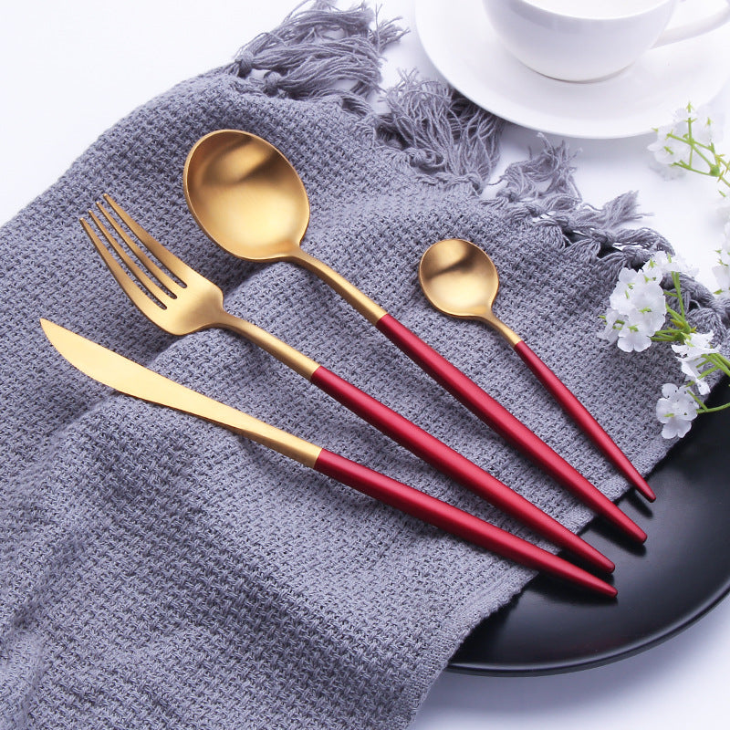 High-end western cutlery set, including steak knives, chopsticks, forks, and spoons, made from 304 stainless steel. available in black gold and original stainless steel finishes