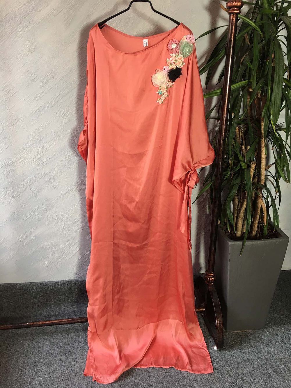 Clearance artificial silk satin solid color batwing sleeve dress with bow cuffs and 3d floral appliqué detail - maxi length