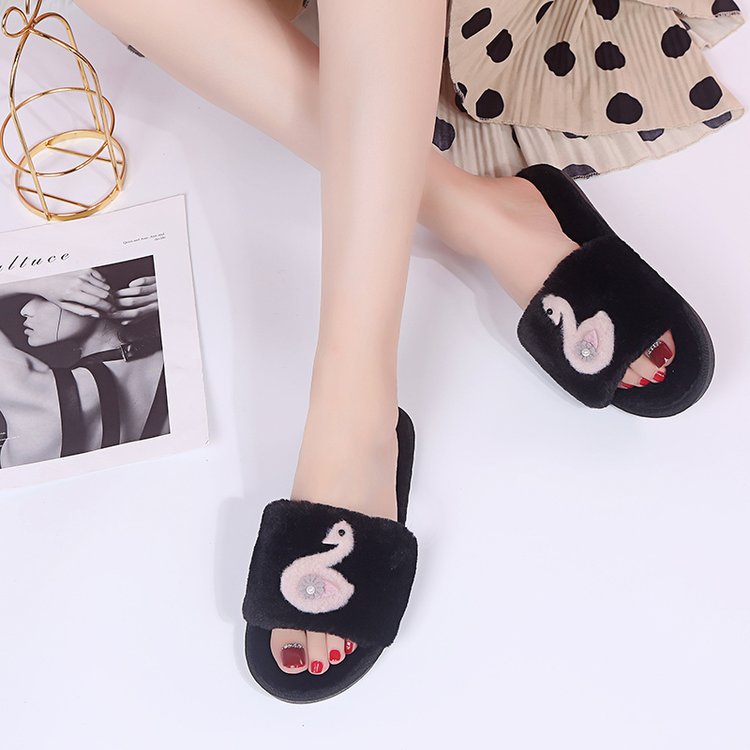Autumn/winter korean style cute cartoon swan fuzzy slippers with pearl embellishments, plush one-strap slippers, warm home cotton slippers, dropshipping available